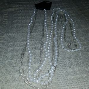 Extra long pearl & double chain necklace